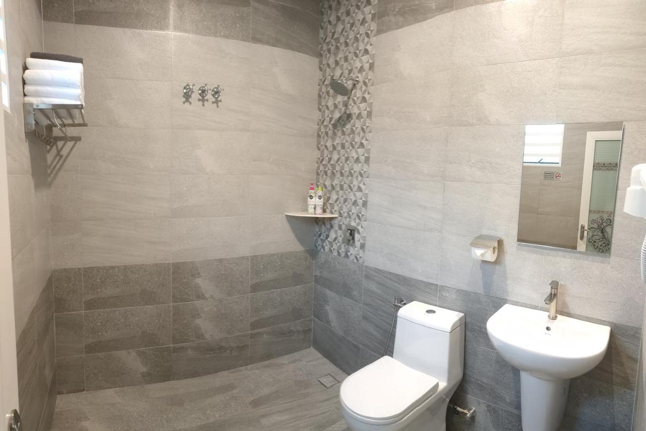 Just Austin Guesthouse ايبوه المظهر الخارجي الصورة