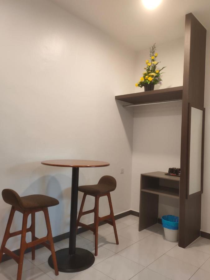 Just Austin Guesthouse ايبوه المظهر الخارجي الصورة